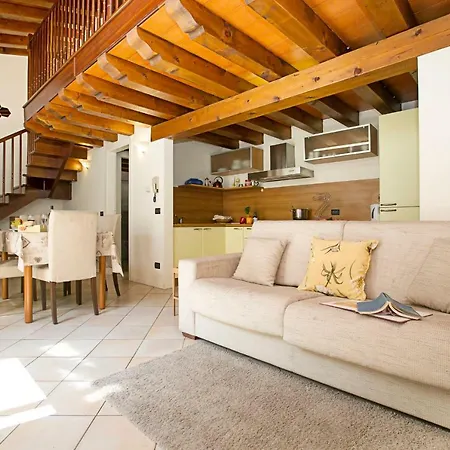 Sleeps 4 Air Con Wifi *